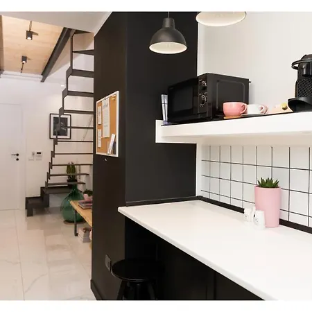 Light Pink - Suite In The Middle Of Everything Torre Annunziata Exterior photo