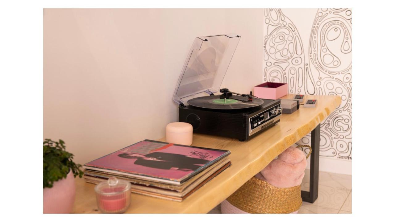 Light Pink - In The Middle Of Everything Holiday home *
